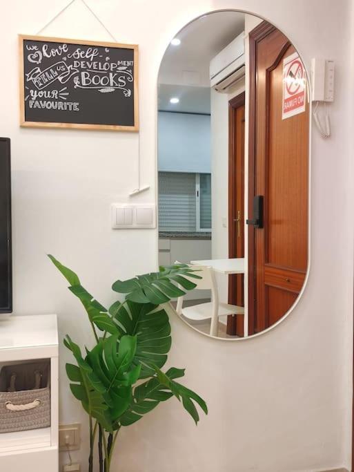 Menendez Pelayo 55 Apartment Seville